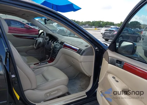 2003 Lexus Es 300 z USA, uszkodzony, nr VIN JTHBF30G030129560